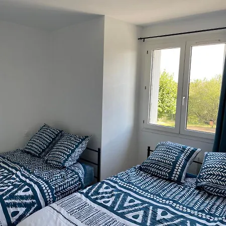 T2 Proche Du Futuroscope